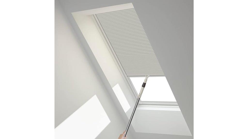 cellular blackout window covering